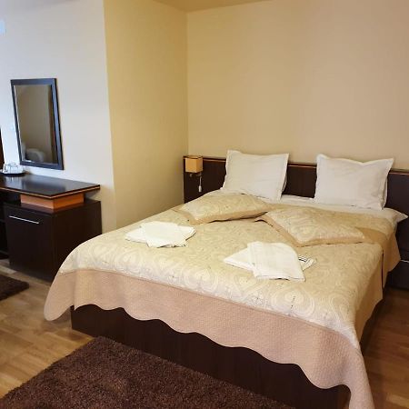 Casa Enescu Hotel Bran  Luaran gambar