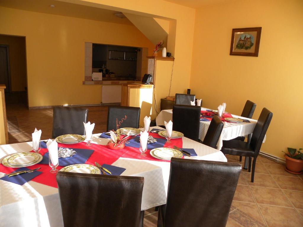 Casa Enescu Hotel Bran  Luaran gambar